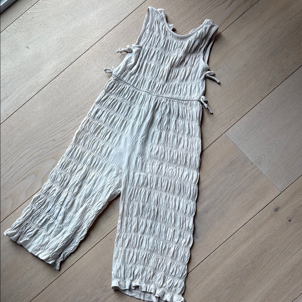 Zara Cream Size 5 EUC Sleeveless Jumpsuit